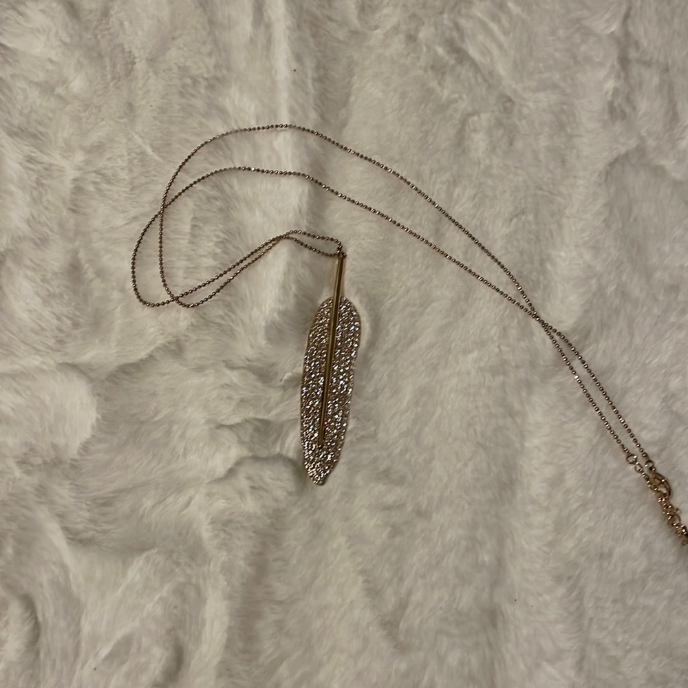 Gold Necklace-(Costume Jewelry)